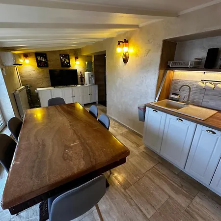- 3 Bedroom Near Appartement Constanţa