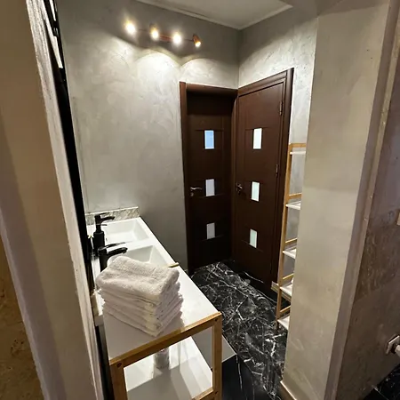 - 3 Bedroom Near *
